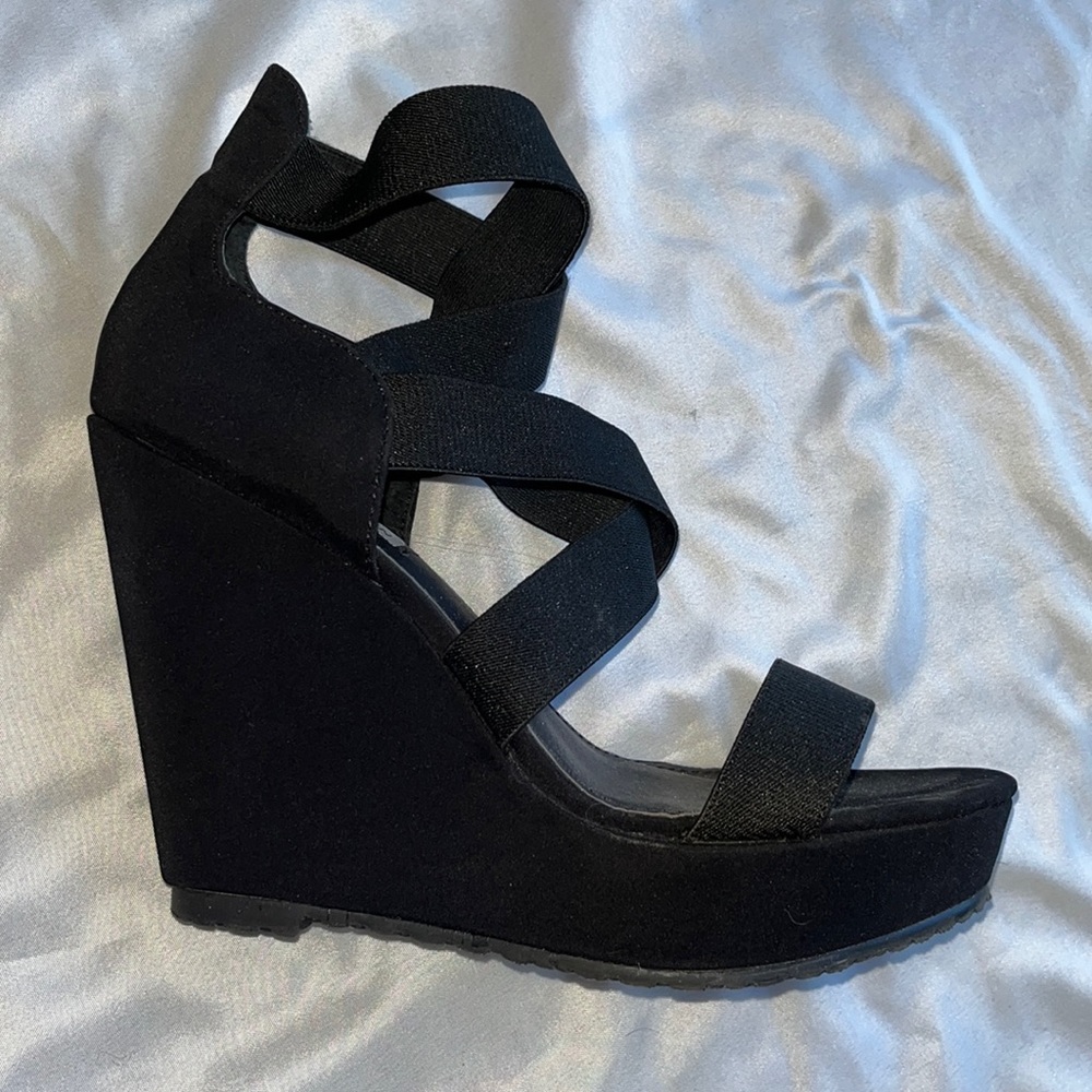 Steve Madden platform sandals